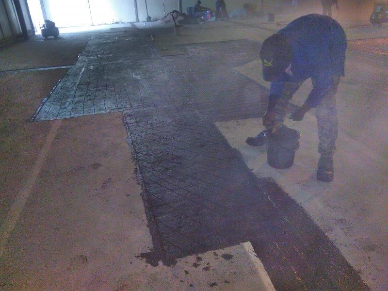 industrial floor screed repairs by Waterstop
                  Specialised Services Western Cape